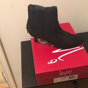 Stylish sexy Emilia Kitten 8.5 heel booties